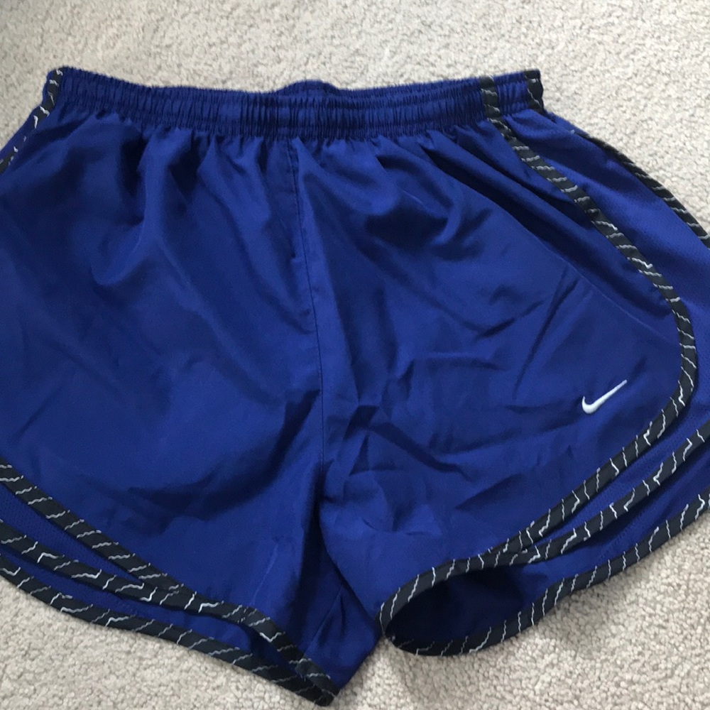 Nike Shorts Size M